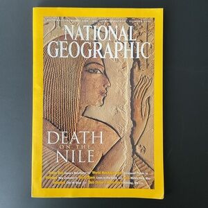 National Geographic Magazine October 2002 Death on the Nile